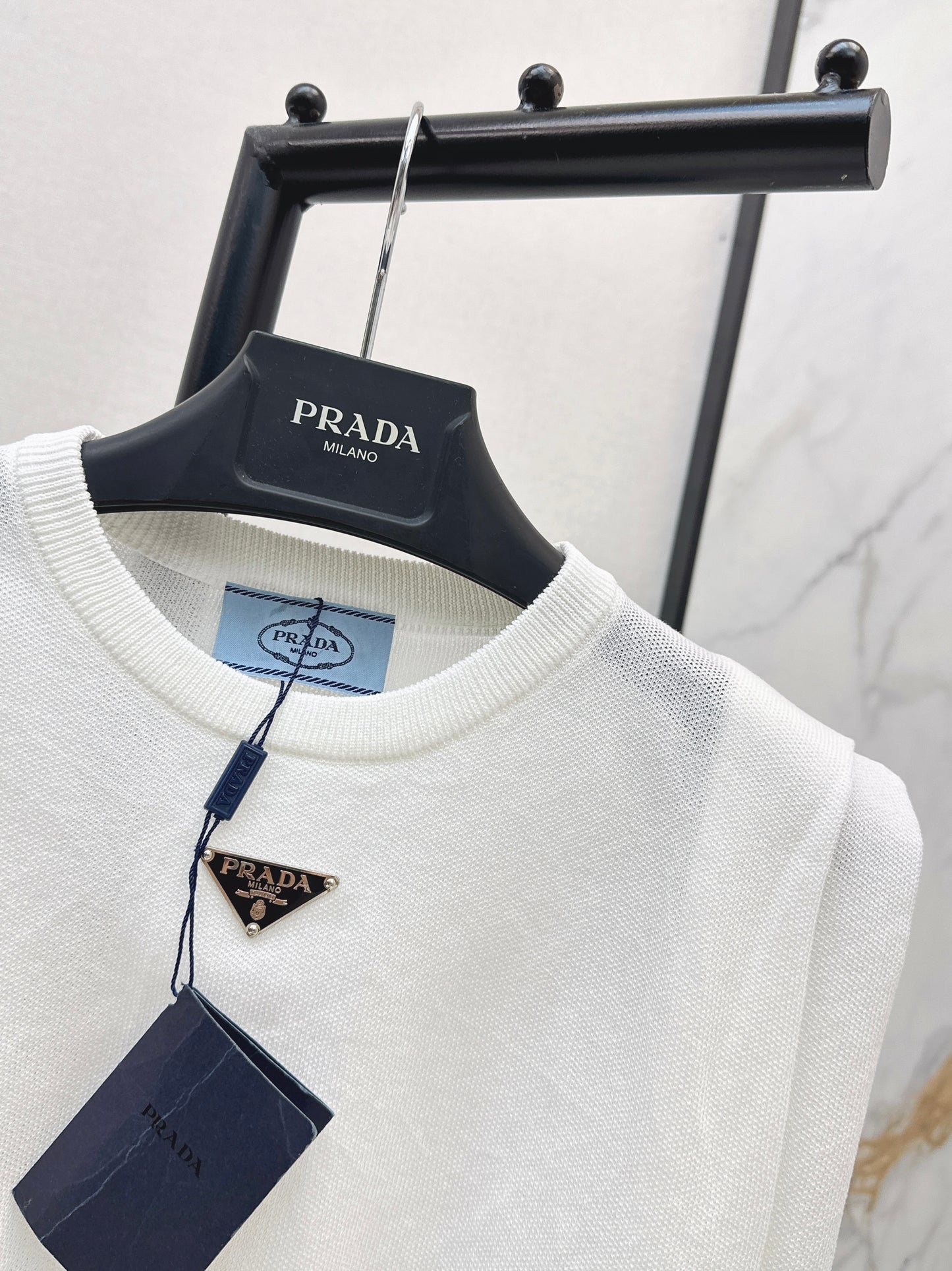 26ss Triangle logo embellished vest