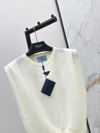 26ss Triangle logo embellished vest