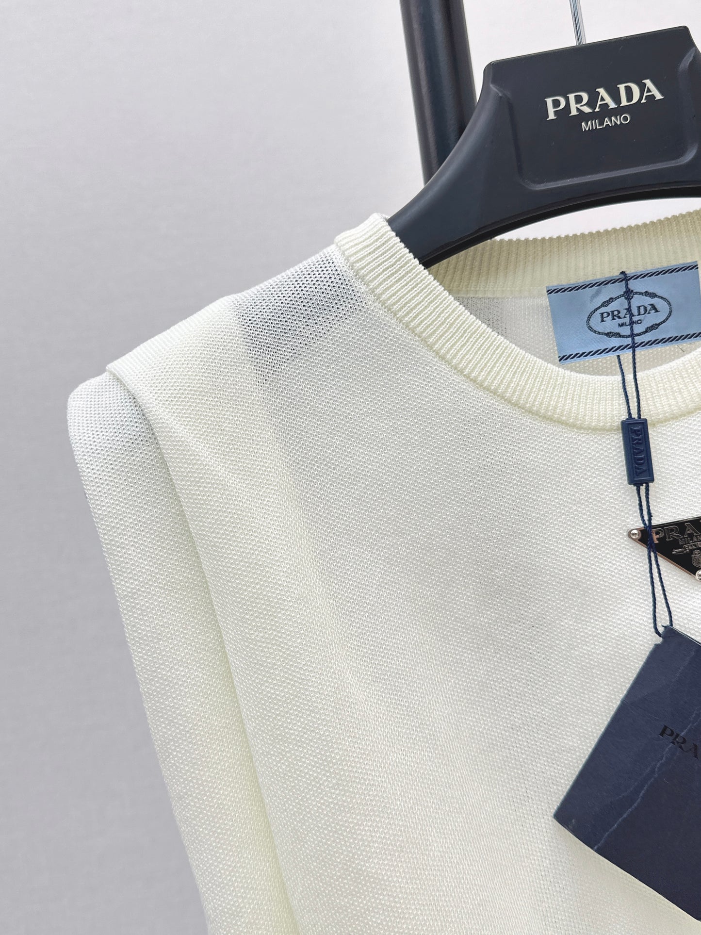 26ss Triangle logo embellished vest