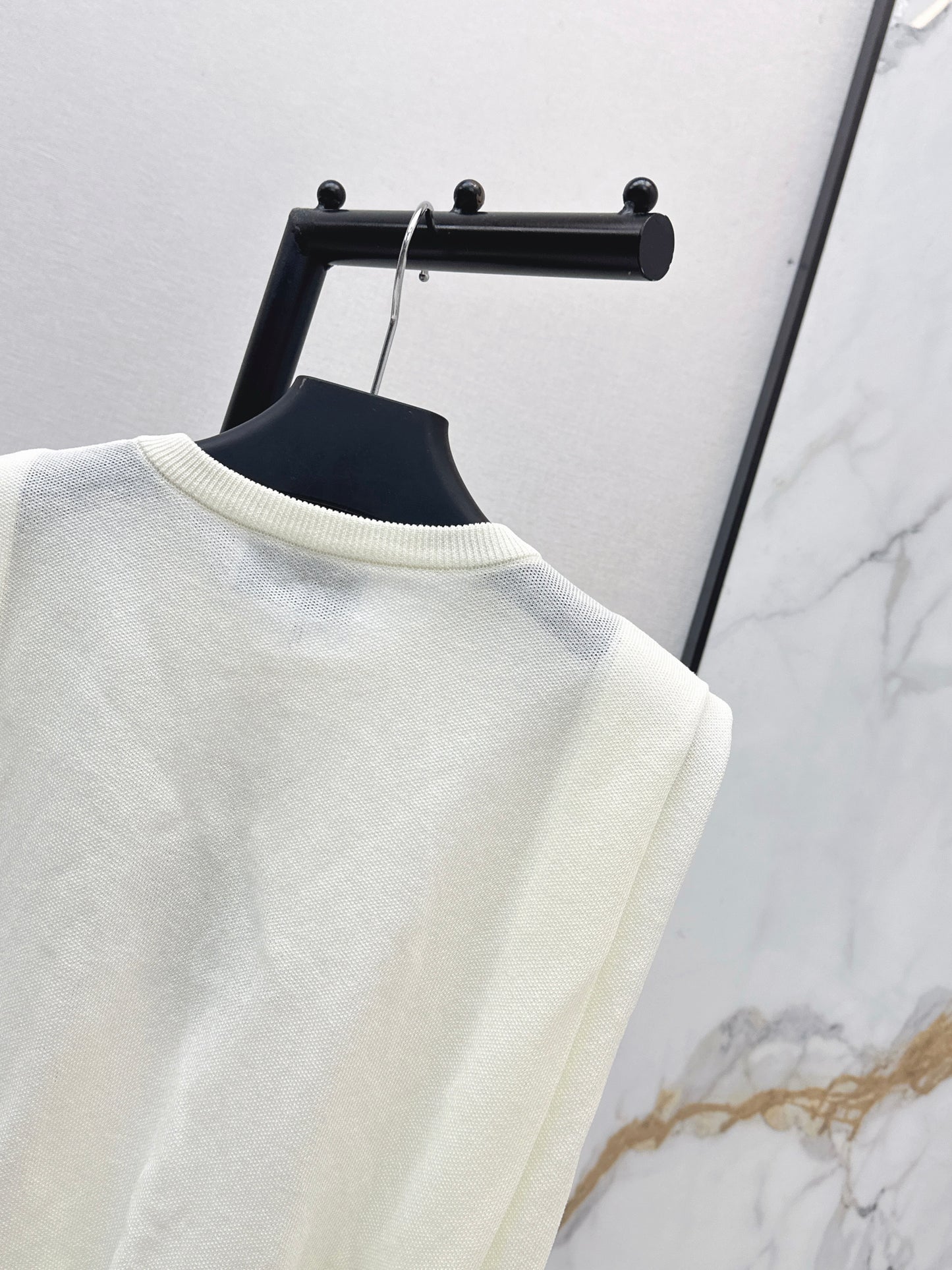 26ss Triangle logo embellished vest