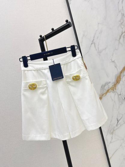 26ss GWide-leg shorts with gold buckle embellishments