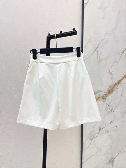 26ss GWide-leg shorts with gold buckle embellishments
