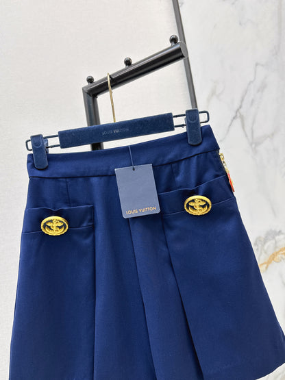26ss GWide-leg shorts with gold buckle embellishments