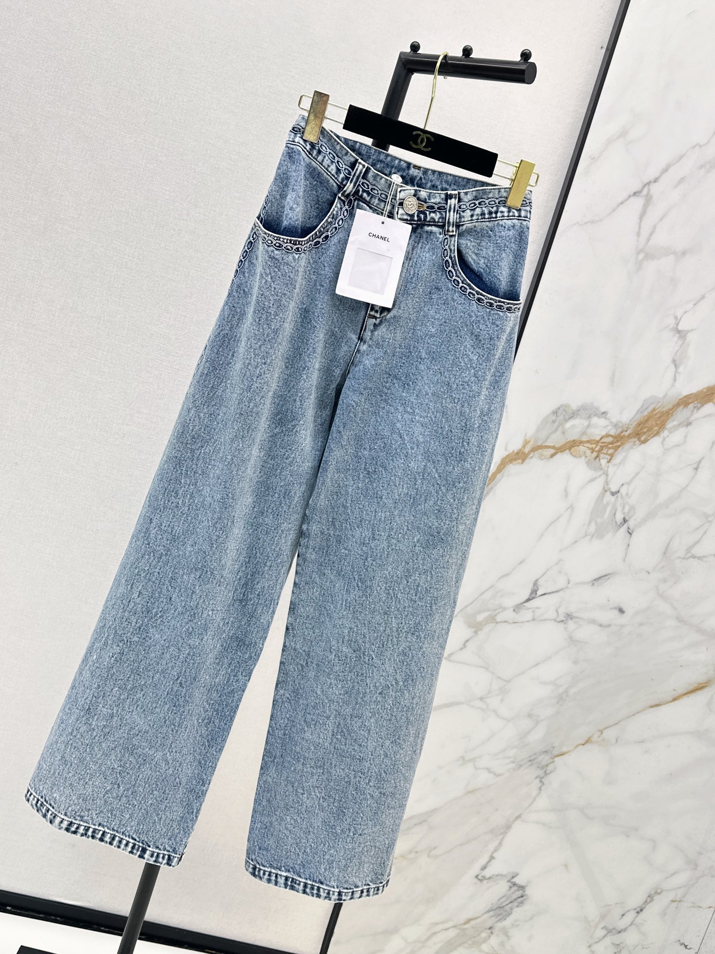 26ss Wide-leg jeans with embroidered cable knit trim