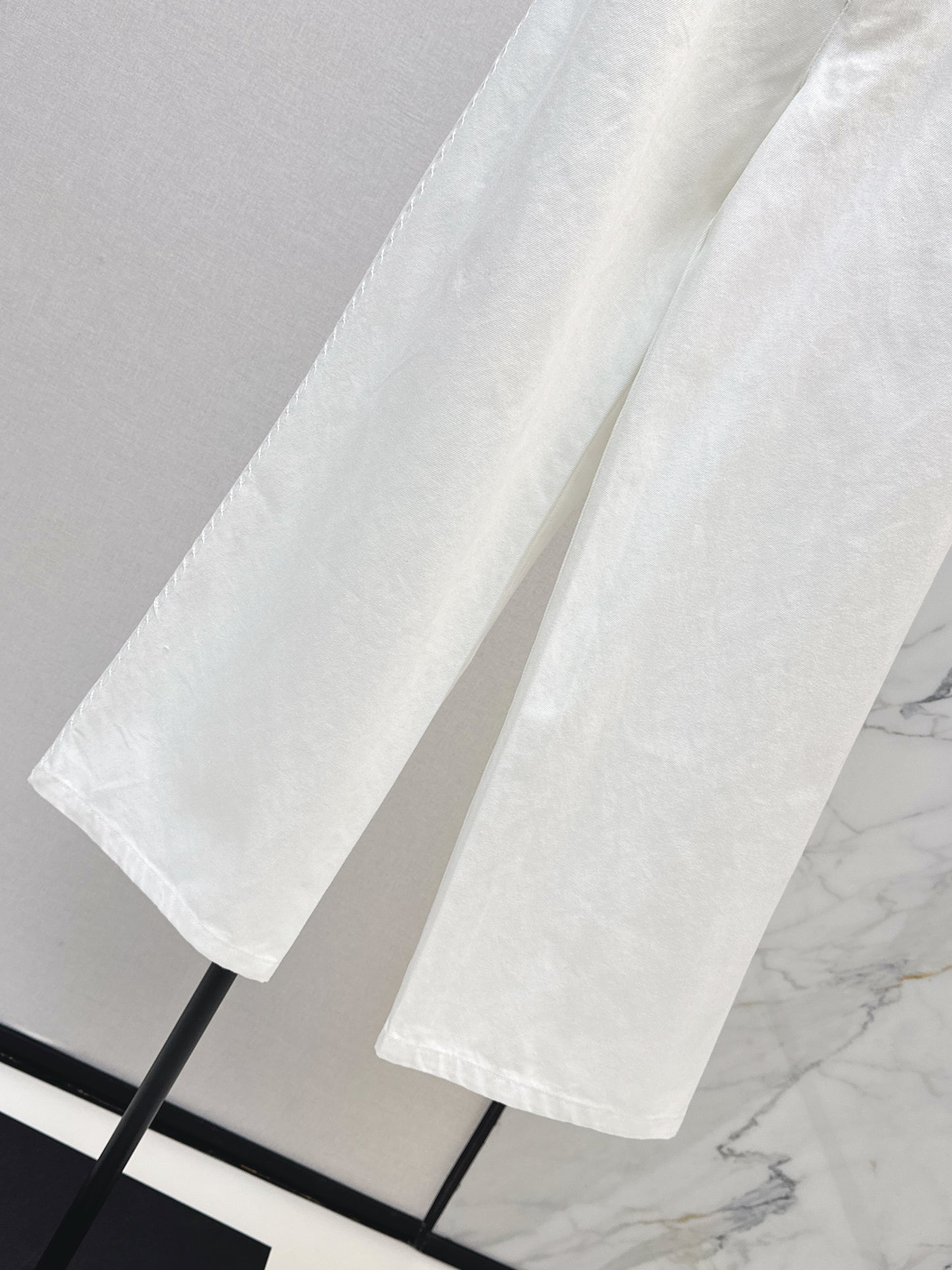 26ss Wide-leg jeans with embroidered cable knit trim