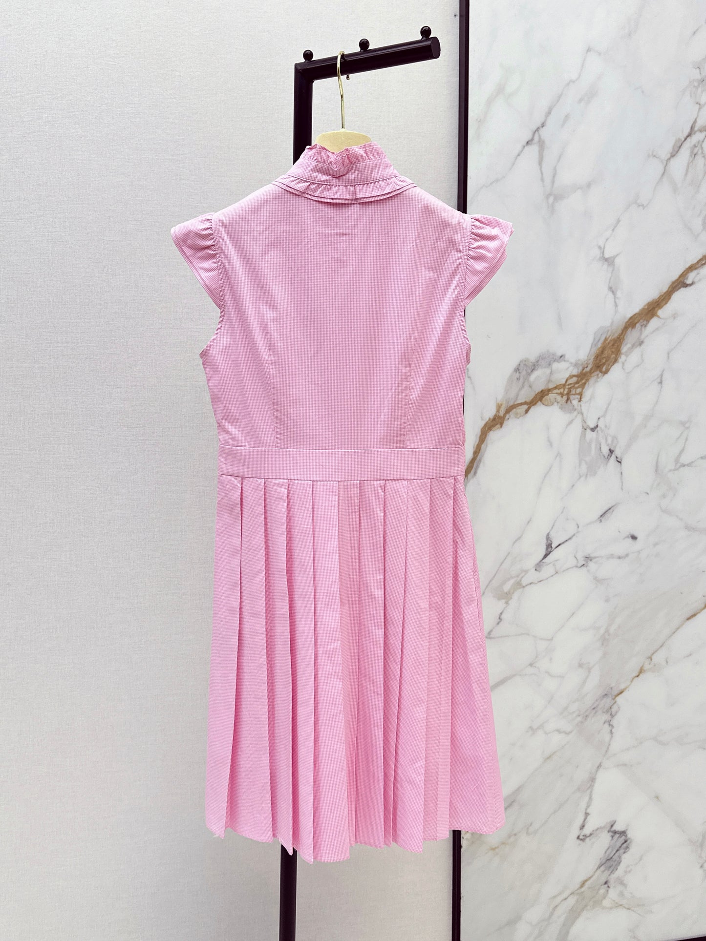 26ss Youthful Sleeveless Dress