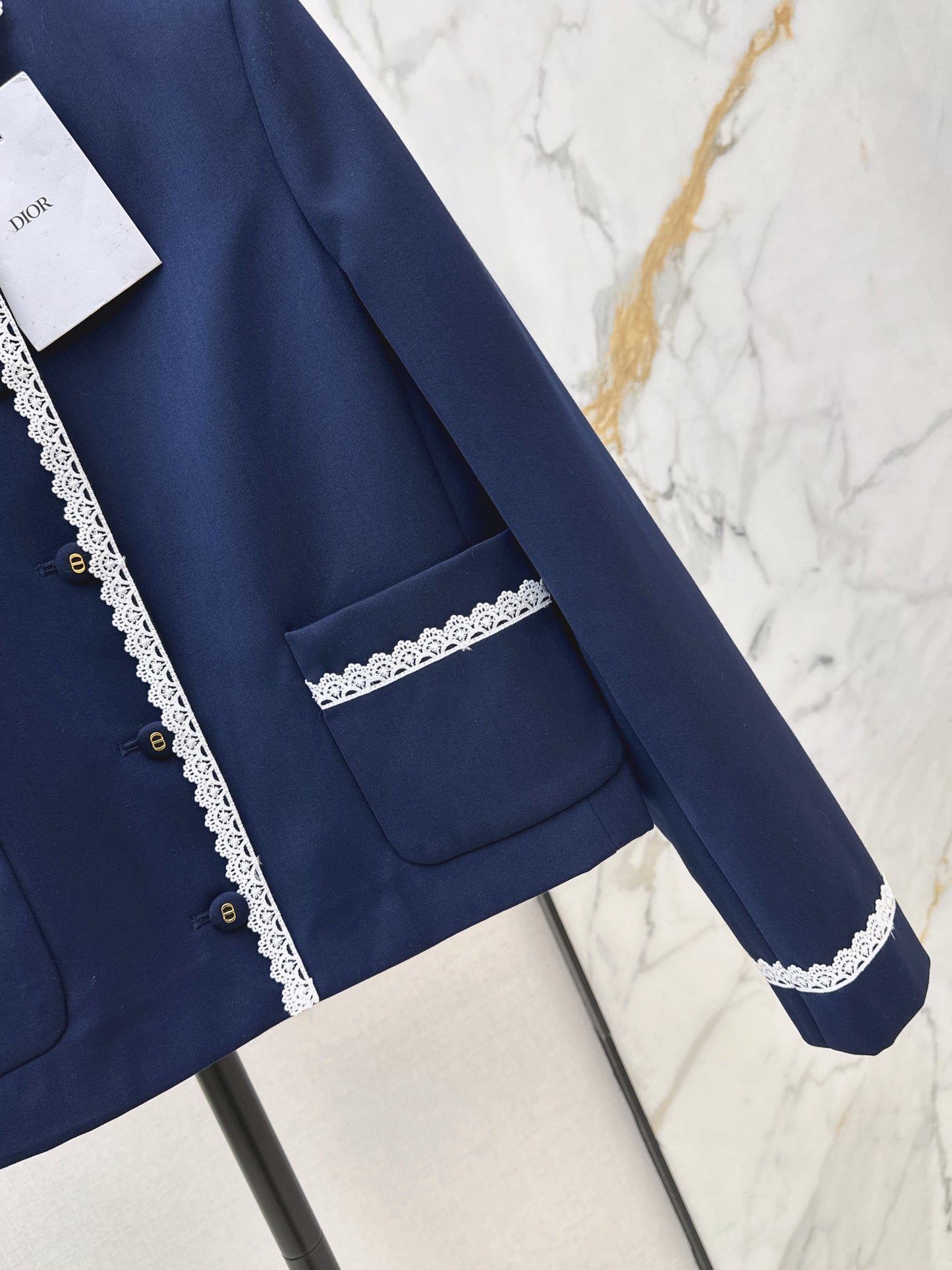26ss Lace-trimmed round neck coat