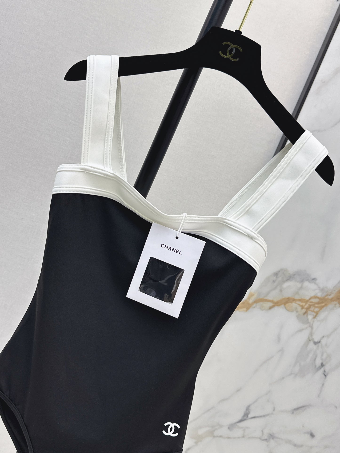 26ss Color-blocked one-piece swimsuit