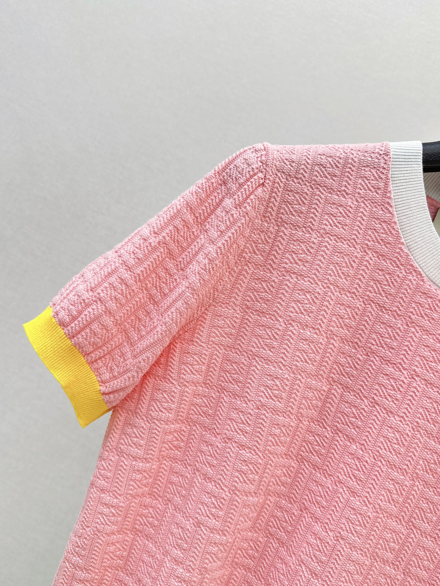 26ss Macaron Color Scheme 3D Knit T-Shirt
