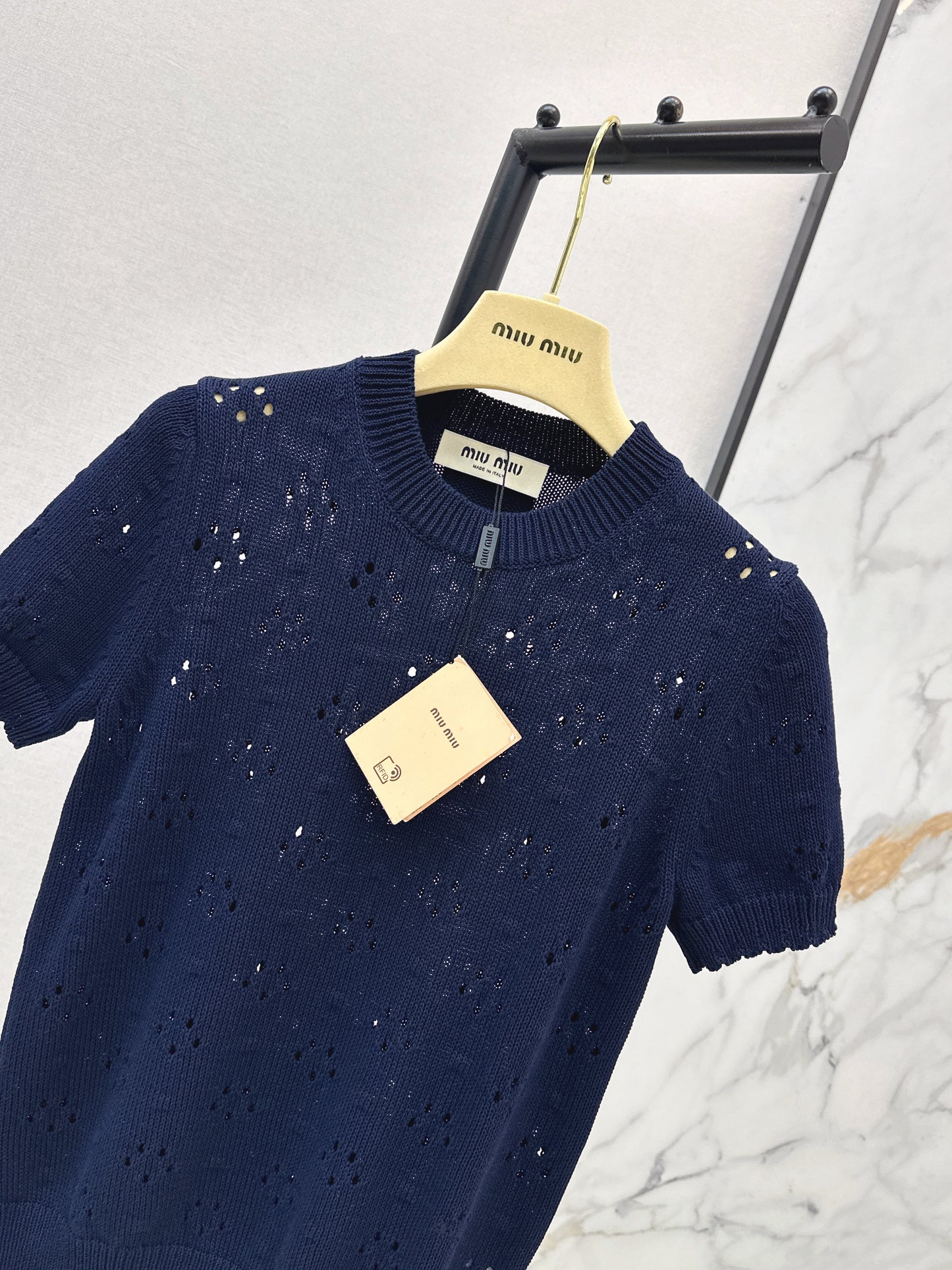 26ss Sleeve Strap Open Top