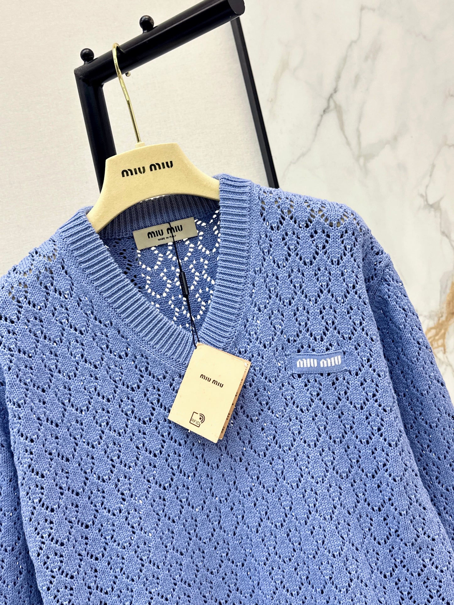 26ss Loose-fit V-neck Sweater