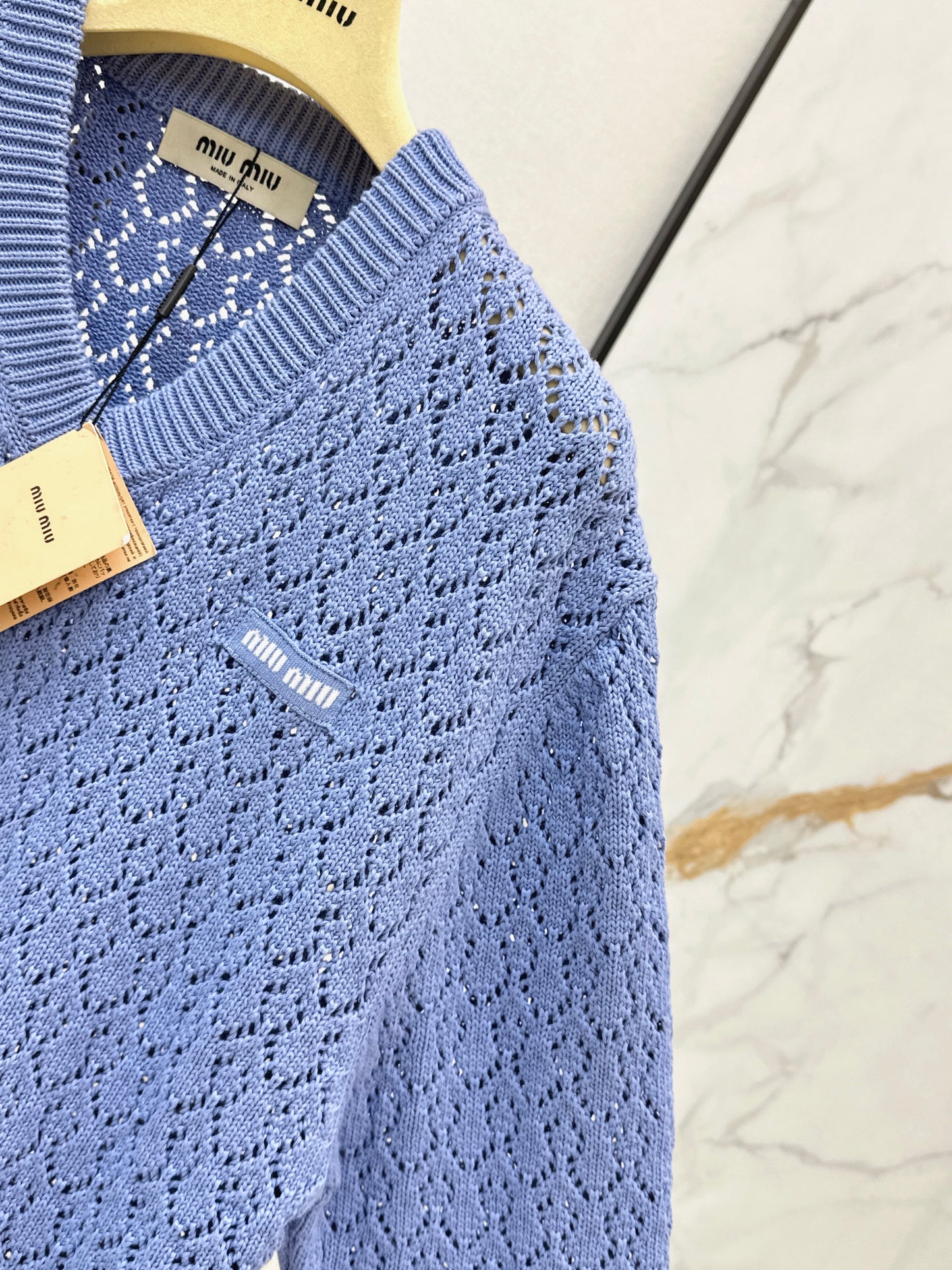 26ss Loose-fit V-neck Sweater