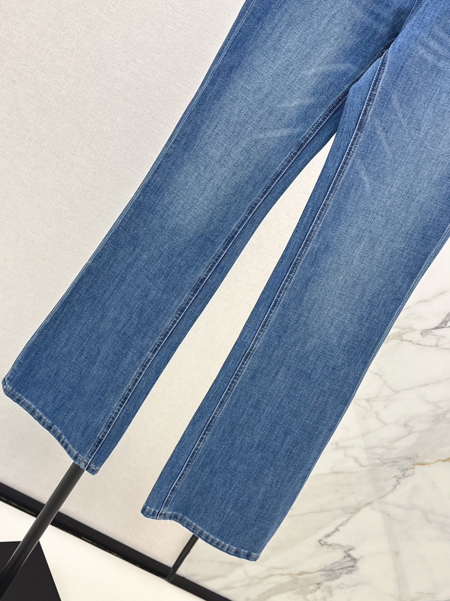 26ss Straight-leg jeans