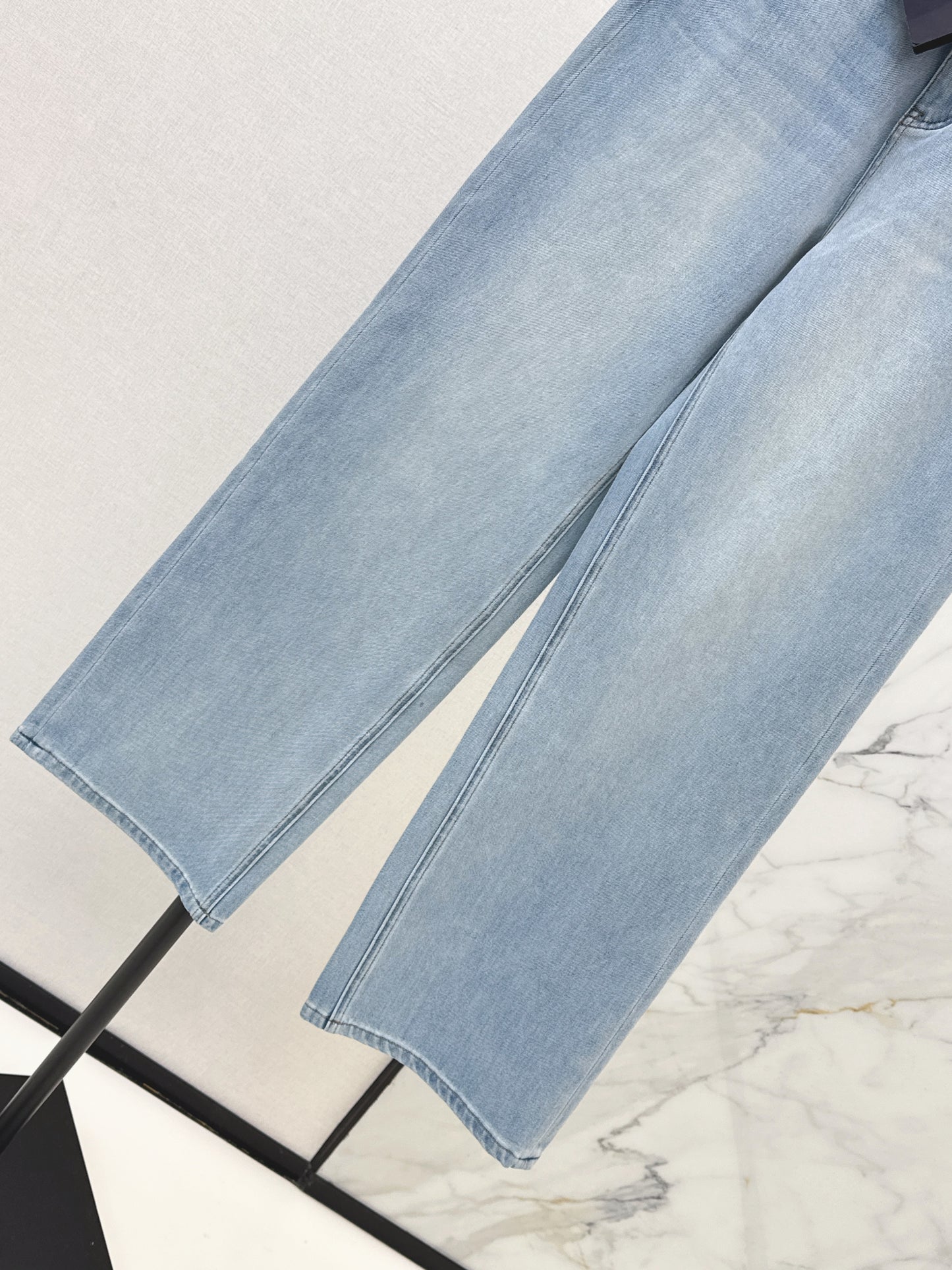 26ss Straight-leg jeans