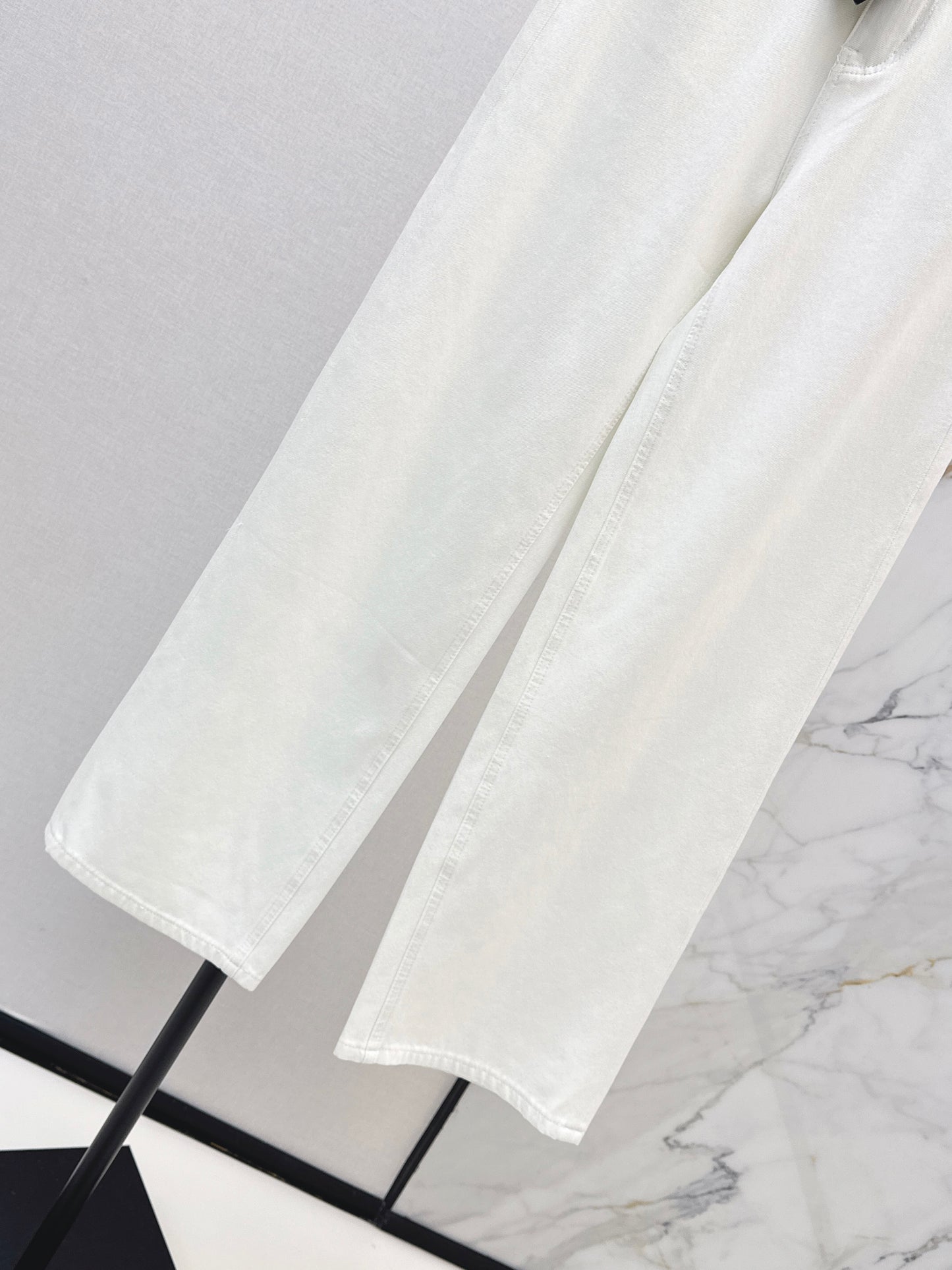 26ss Straight-leg jeans