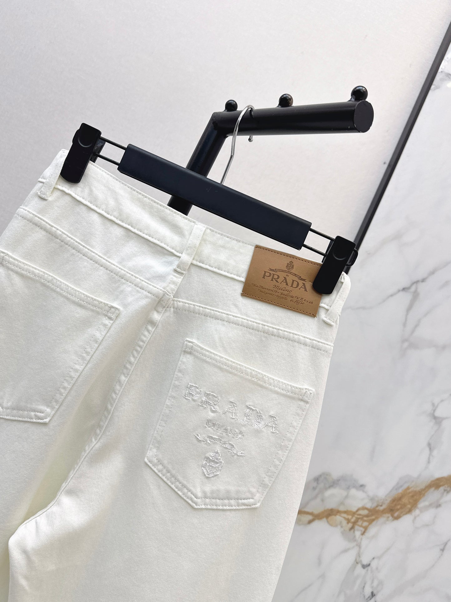 26ss Straight-leg jeans