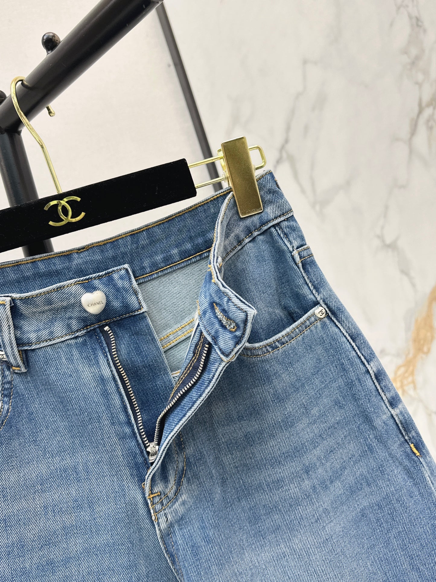 26ss Straight-leg jeans
