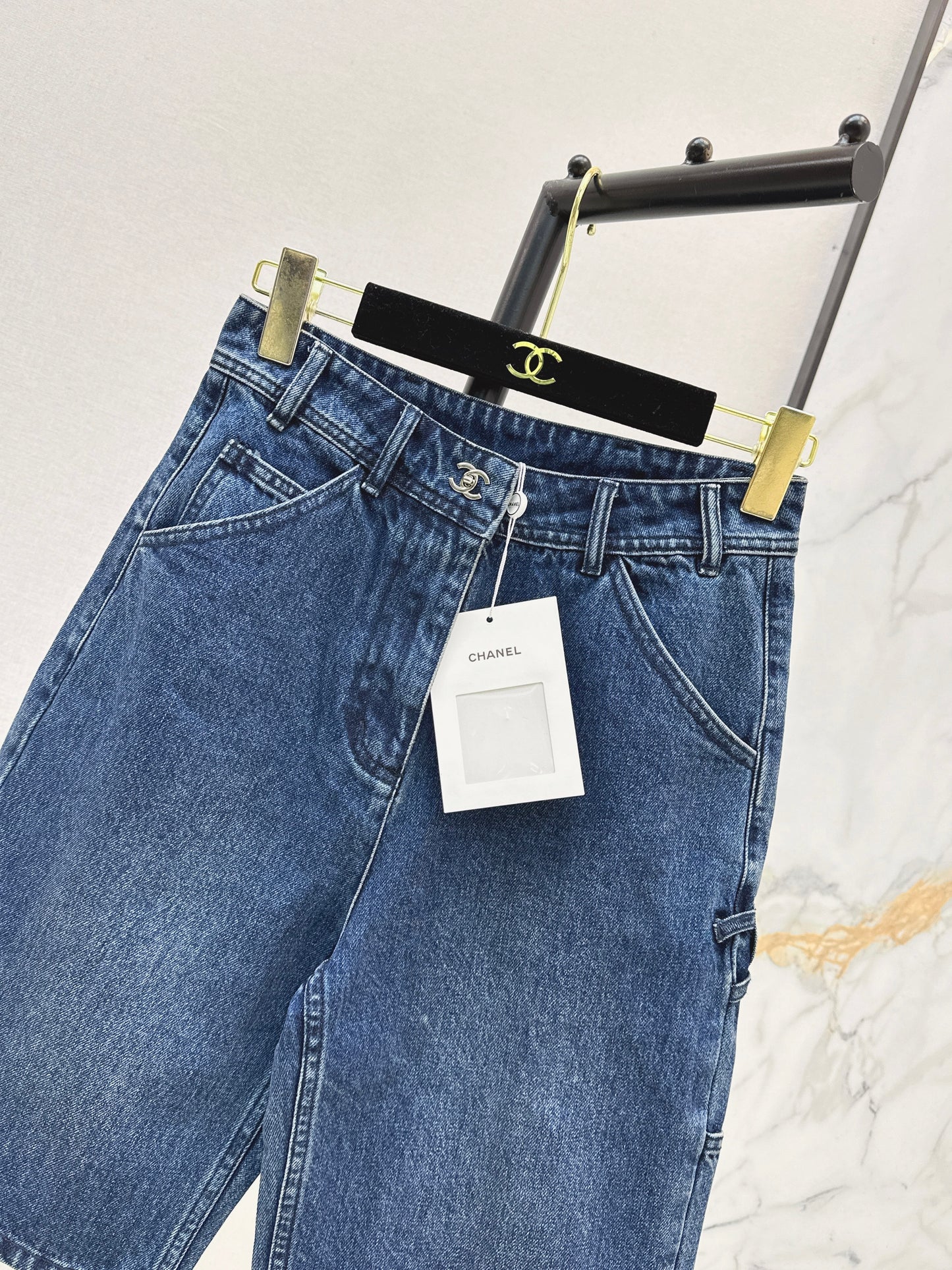 26ss Backpack Buckle Straight-Leg Denim Mid-Length Shorts