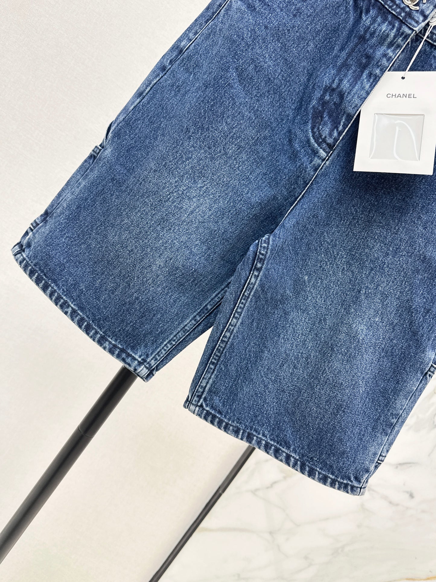 26ss Backpack Buckle Straight-Leg Denim Mid-Length Shorts
