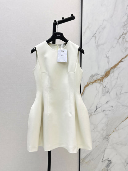26ss Solid Color Waist-Cinching Dress