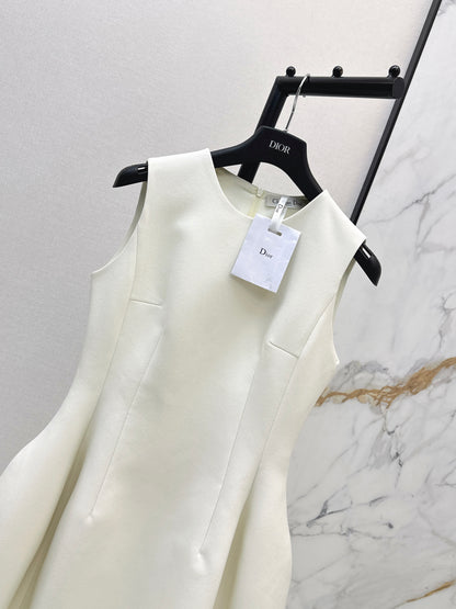 26ss Solid Color Waist-Cinching Dress