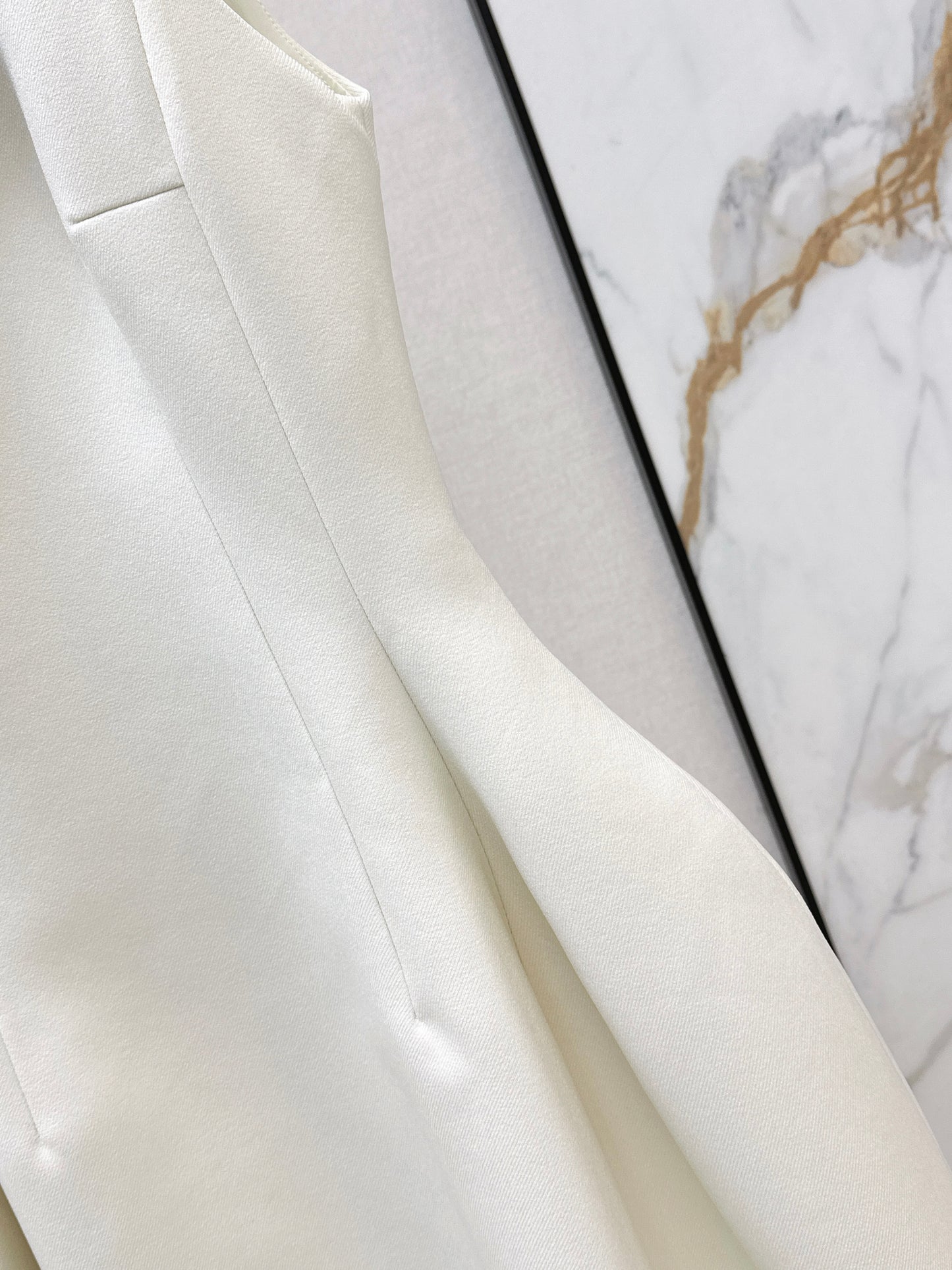 26ss Solid Color Waist-Cinching Dress