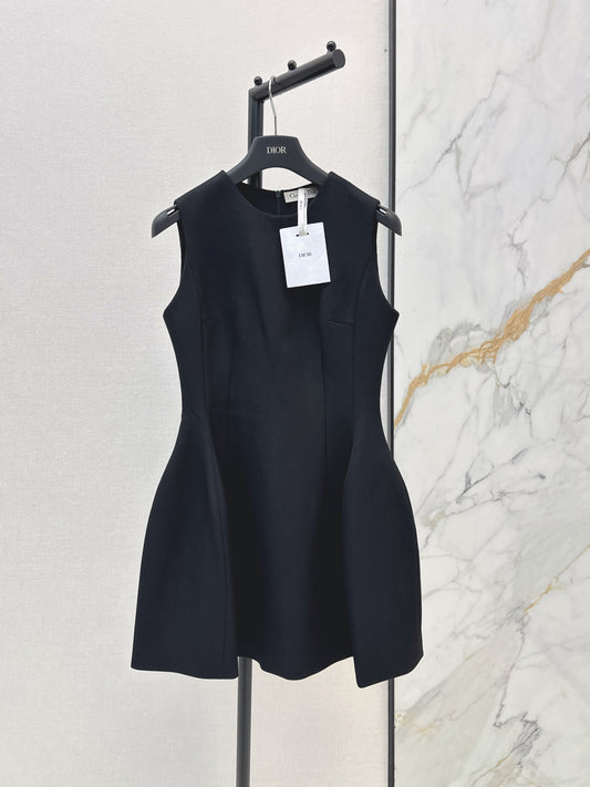 26ss Solid Color Waist-Cinching Dress