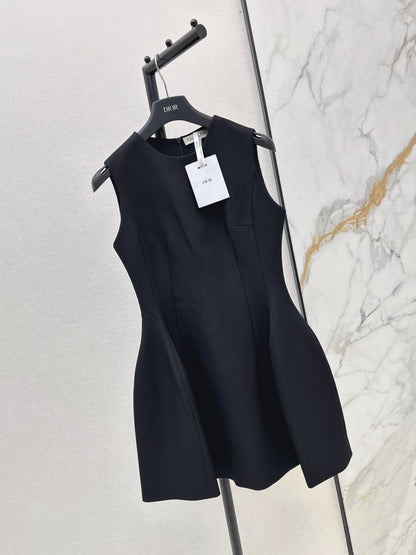 26ss Solid Color Waist-Cinching Dress