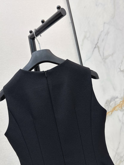 26ss Solid Color Waist-Cinching Dress
