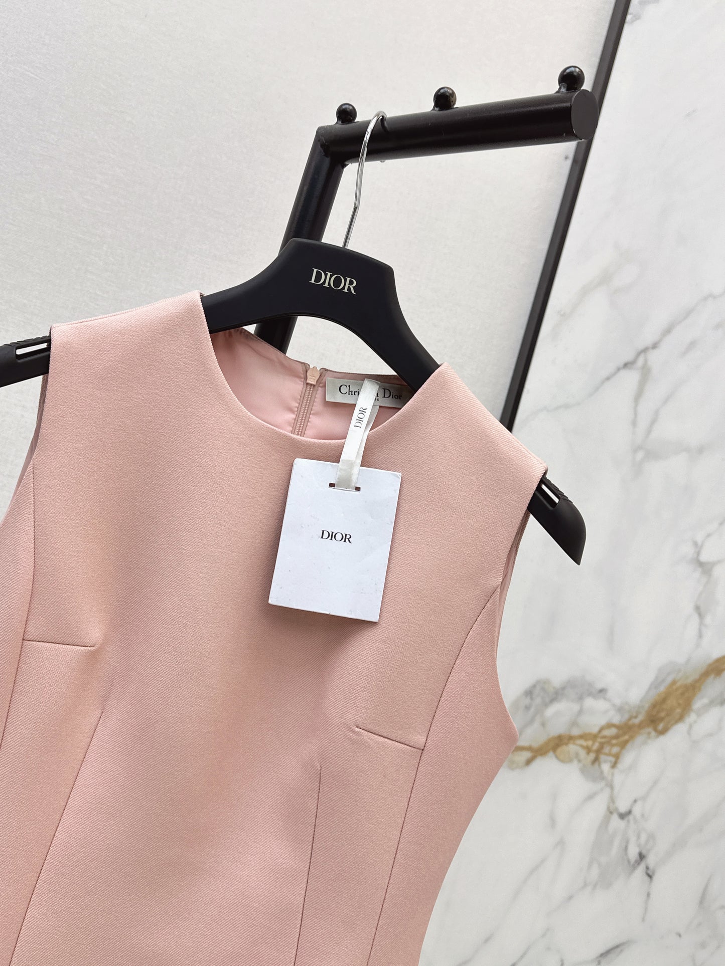 26ss Solid Color Waist-Cinching Dress