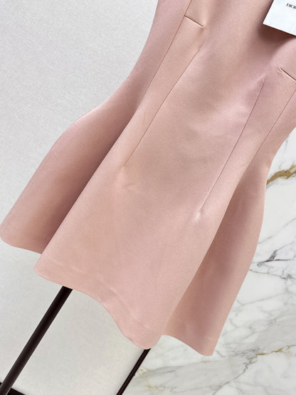26ss Solid Color Waist-Cinching Dress