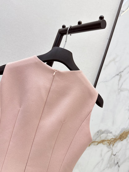 26ss Solid Color Waist-Cinching Dress
