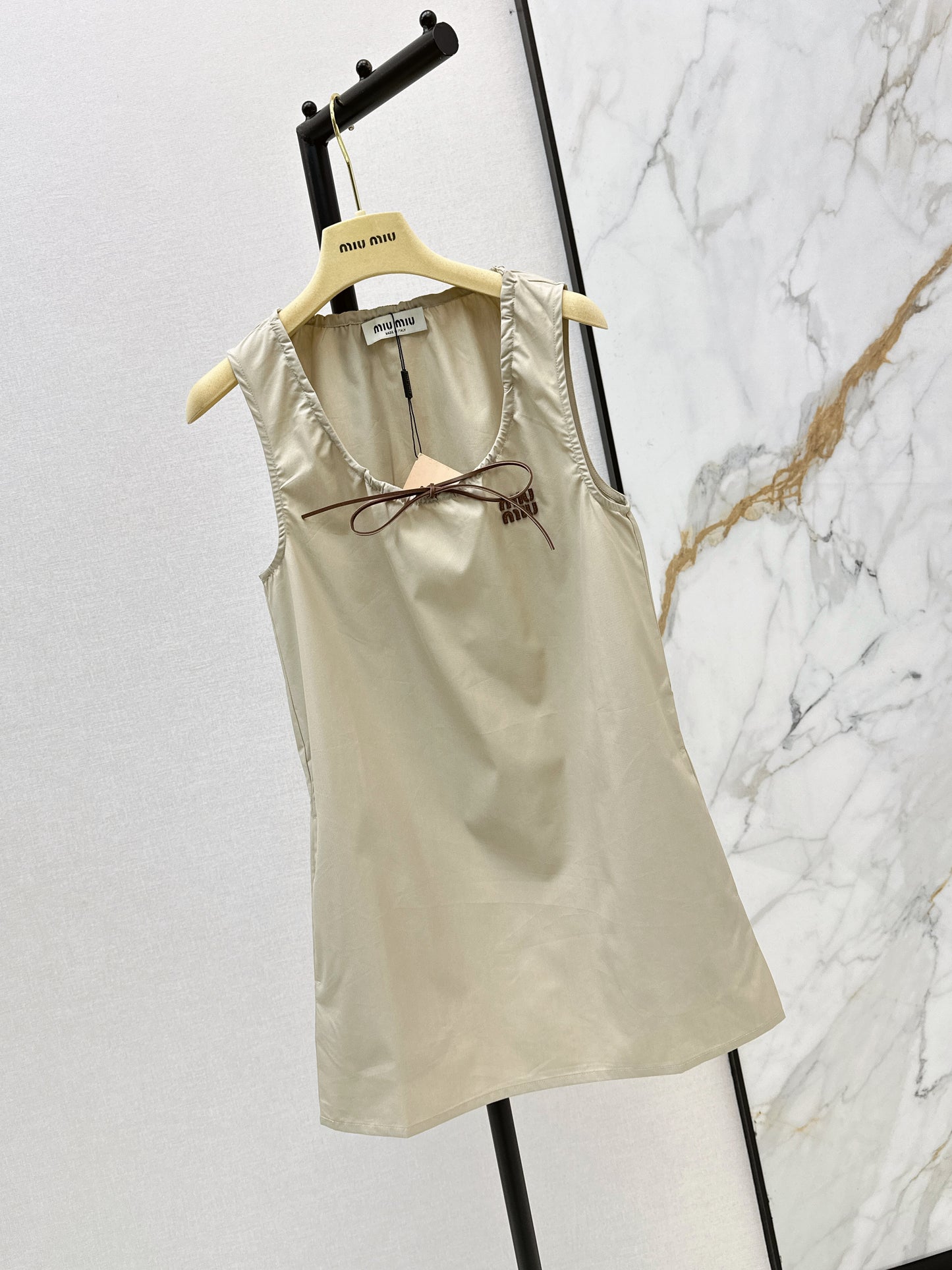 26ss Youthful dress