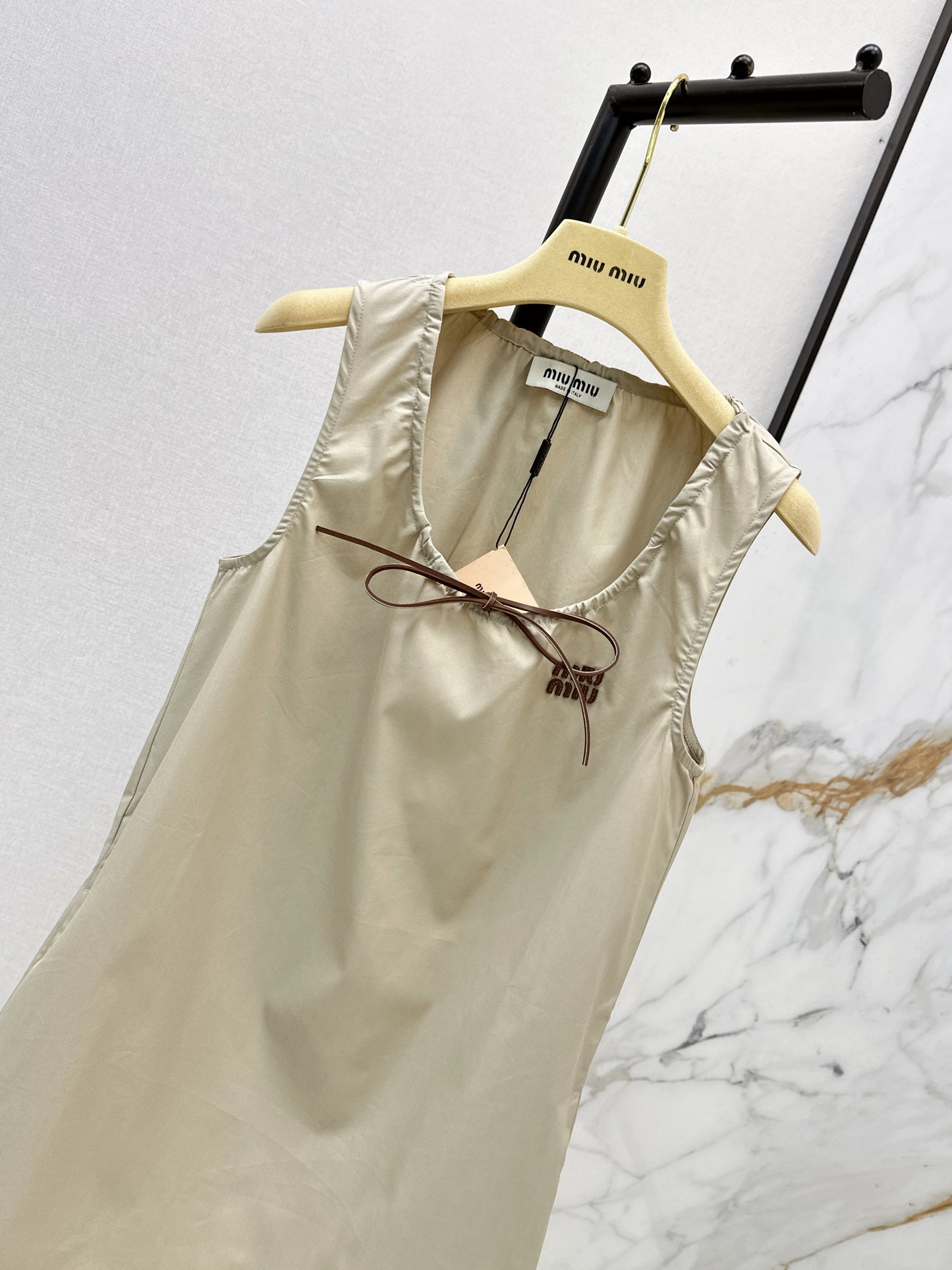 26ss Youthful dress