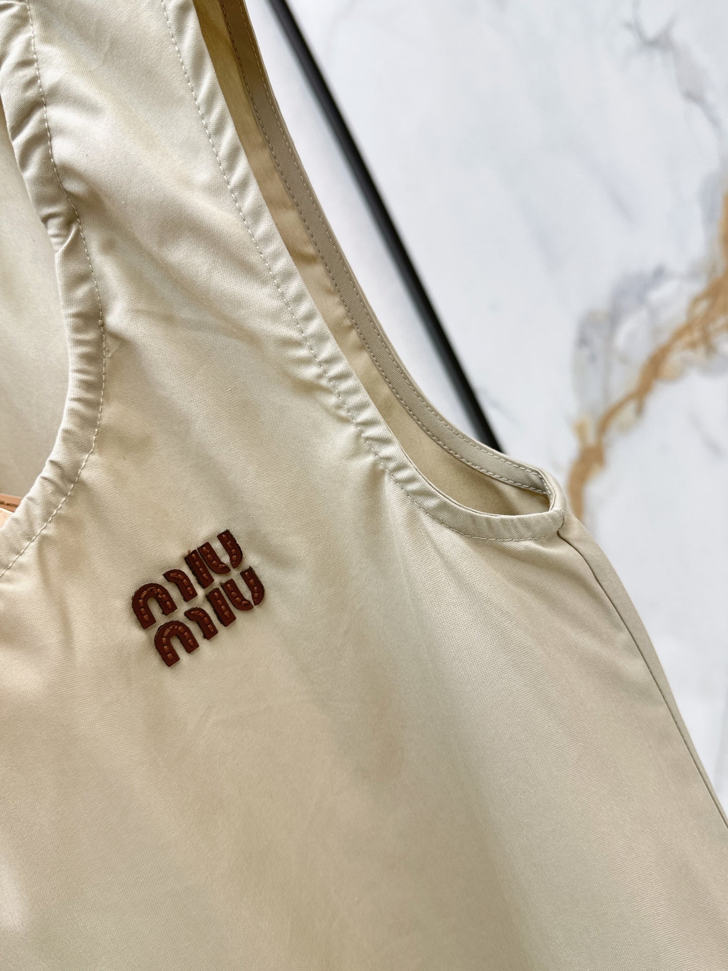 26ss Youthful dress