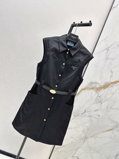 26ss Triangle Flag Decorated Lapel Dress