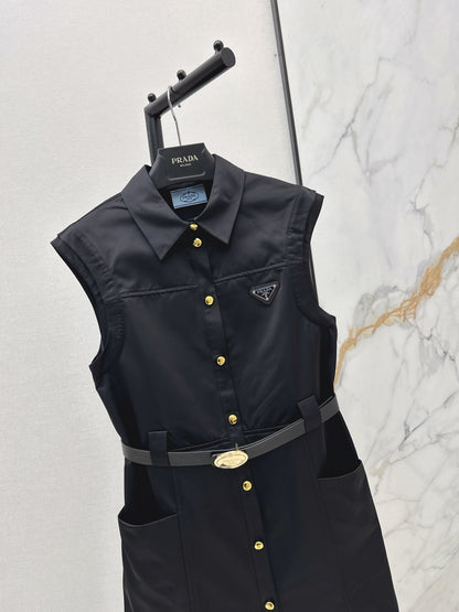 26ss Triangle Flag Decorated Lapel Dress