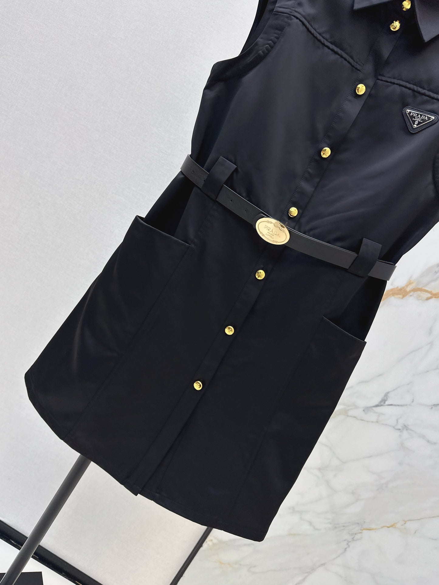 26ss Triangle Flag Decorated Lapel Dress