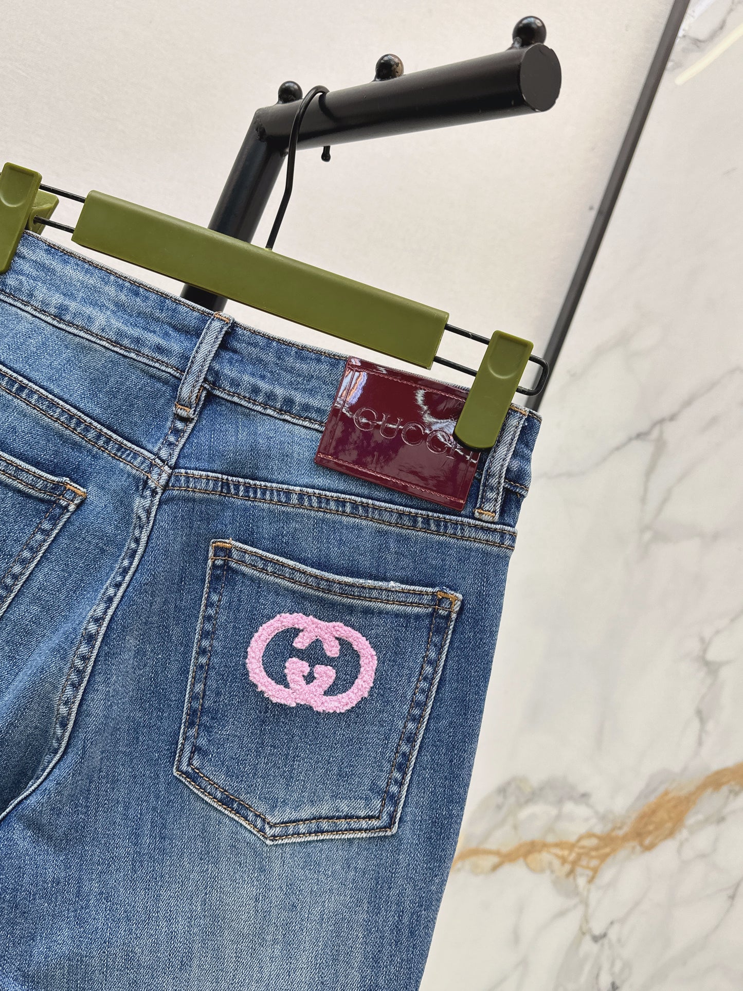 26ss Slim-fit flared jeans