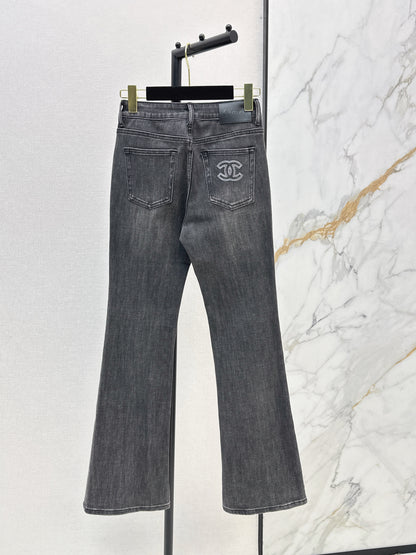 26ss Slim-fit flared jeans