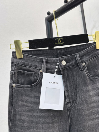 26ss Slim-fit flared jeans