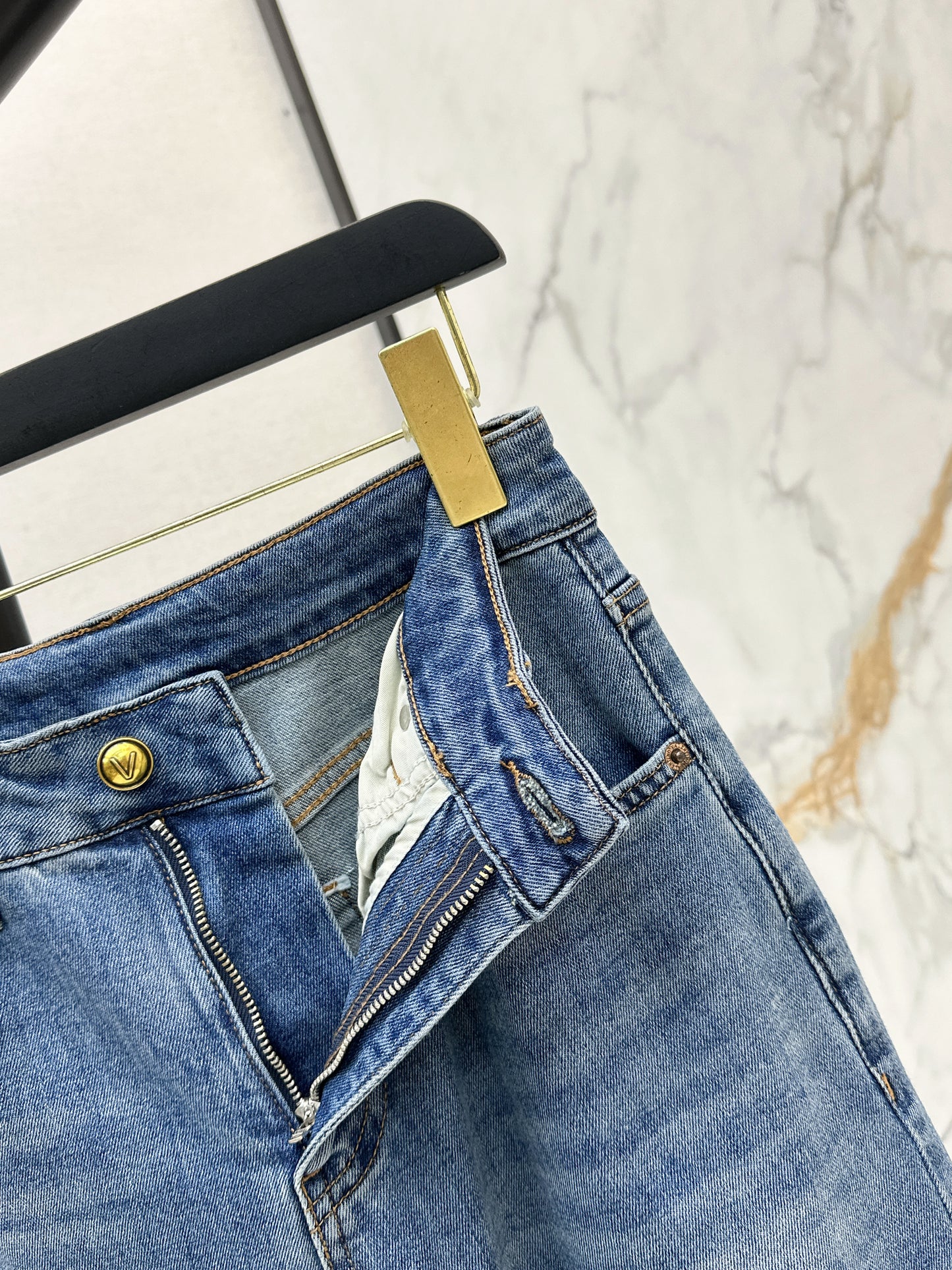 26ss Straight-Leg Jeans