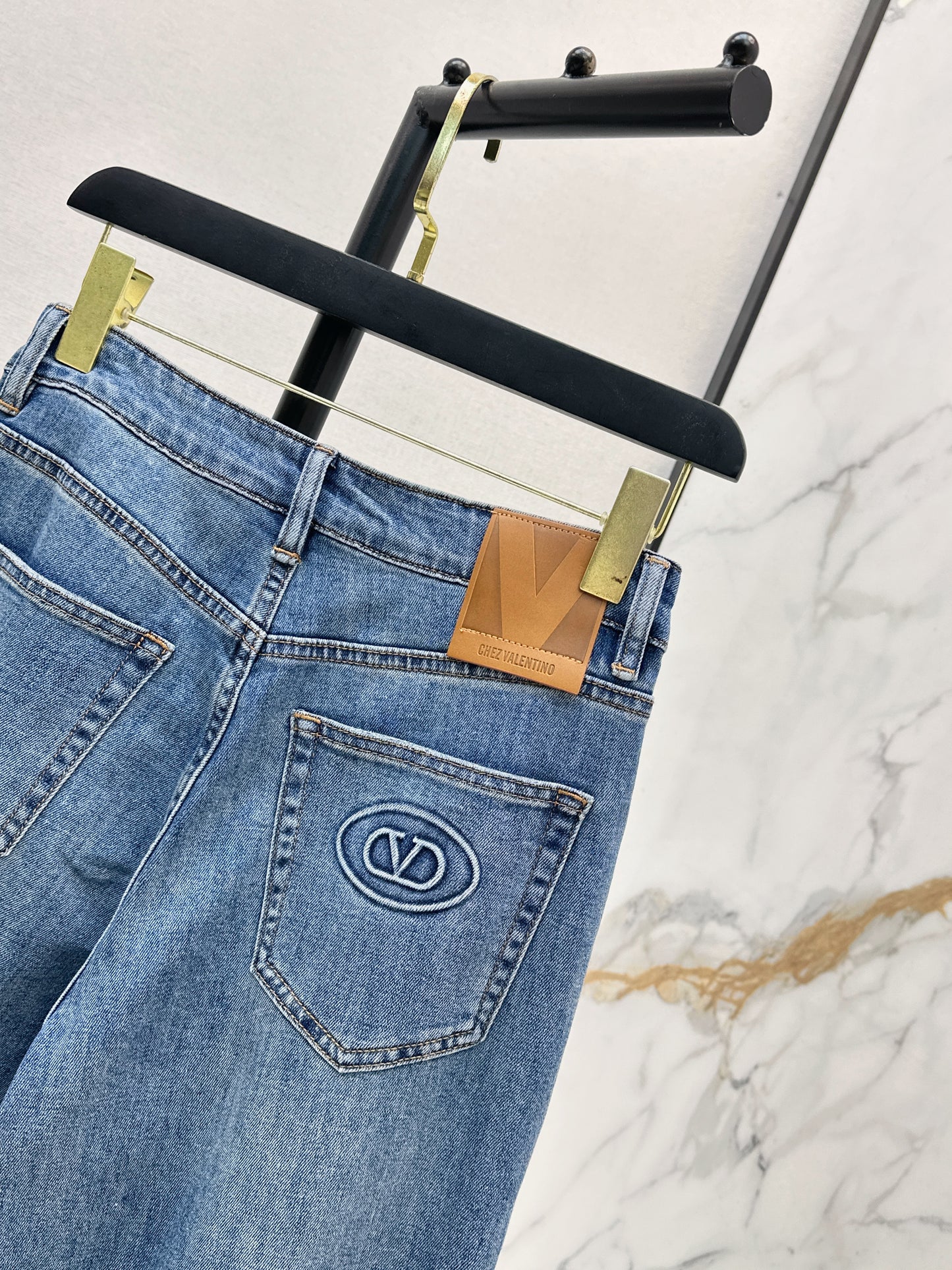 26ss Straight-Leg Jeans
