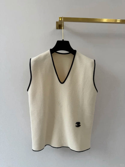 26ss Knitted Vest / Mini Skirt / Cardigan