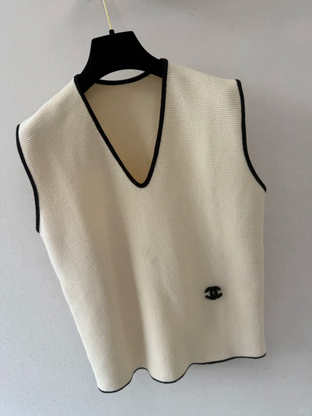 26ss Knitted Vest / Mini Skirt / Cardigan