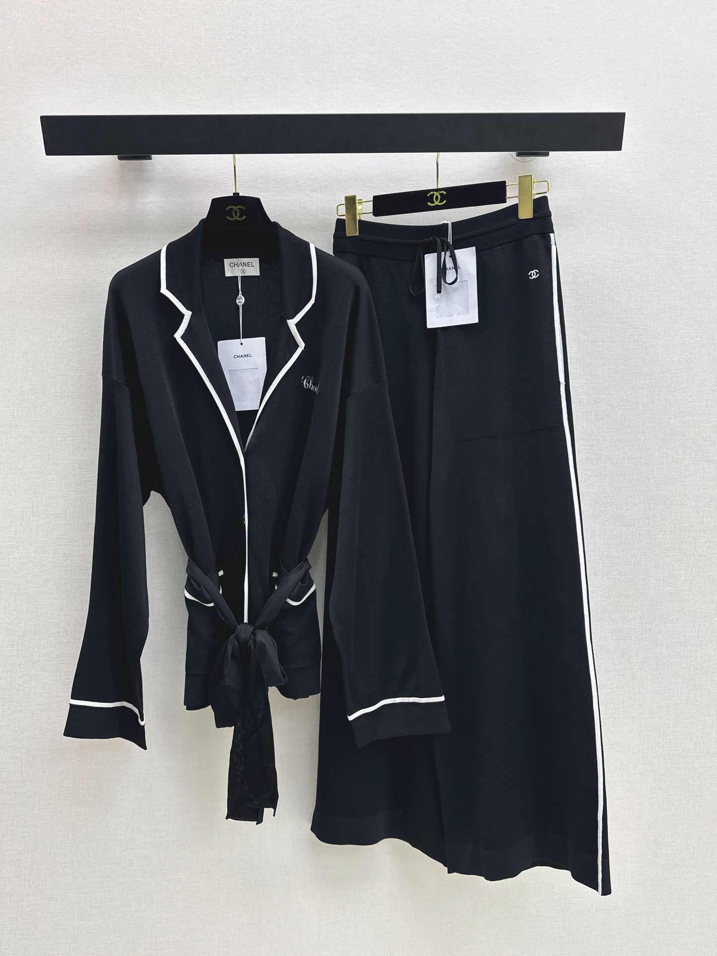26ss Letter Embroidered Cardigan / Knitted Casual Pants