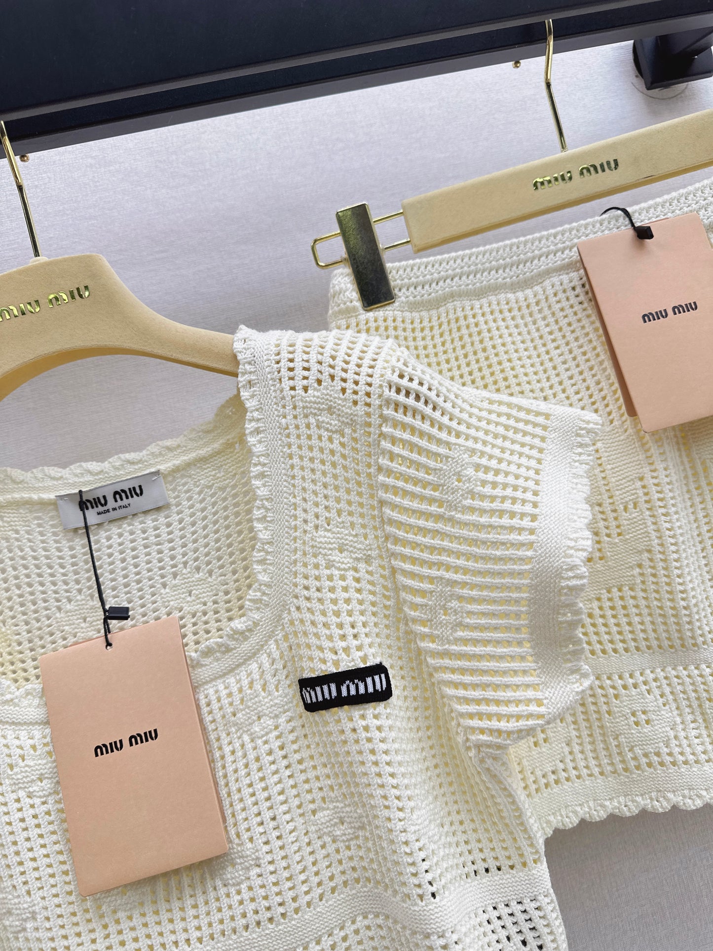 26ss U-neck Hollow Out Short Top / Skirt