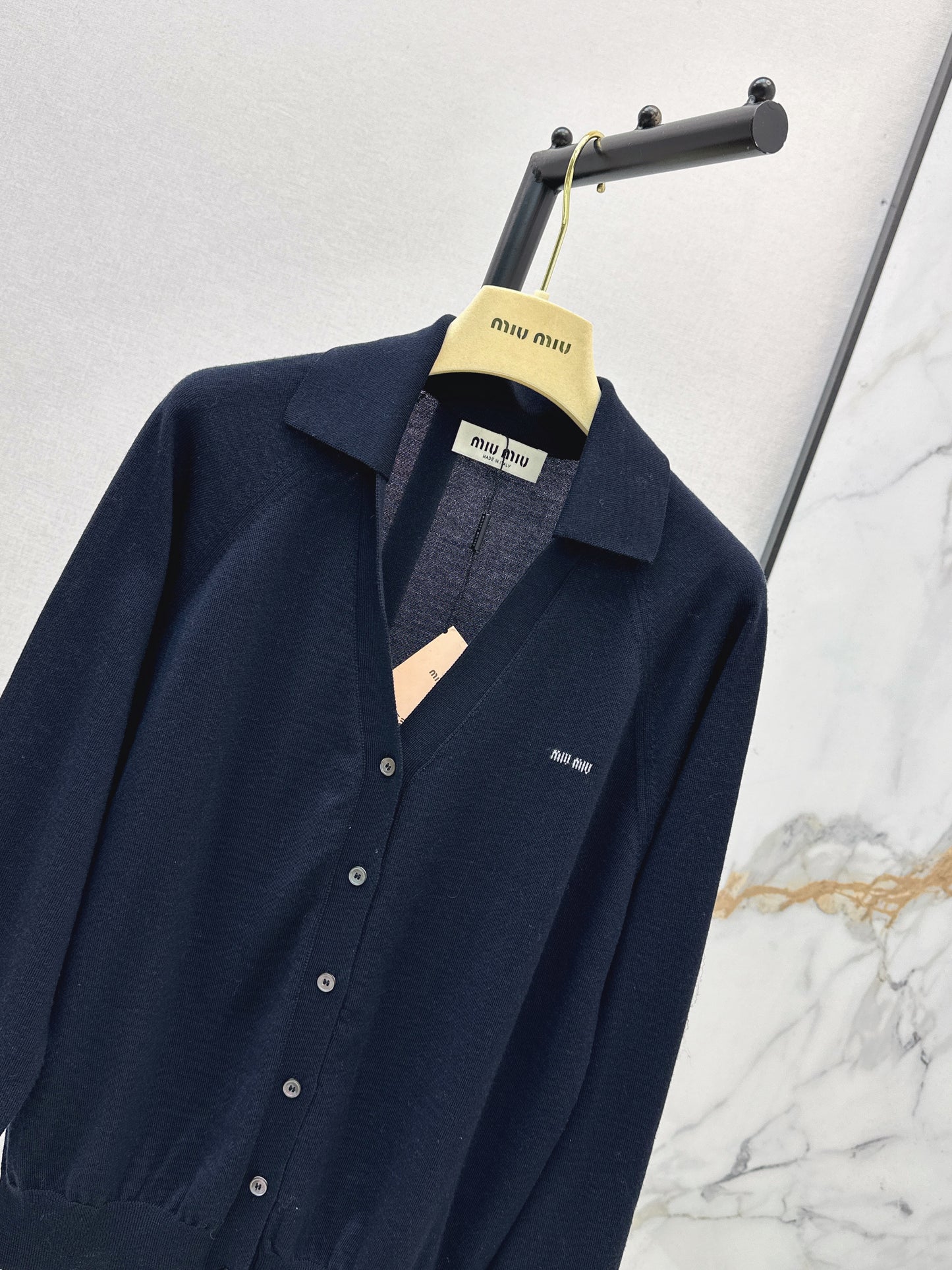 26ss V-neck Long Sleeve Knit Sweater