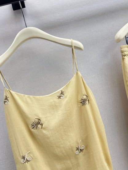 26ss Shallow V-neck Camisole / Straight-leg Wide Pants
