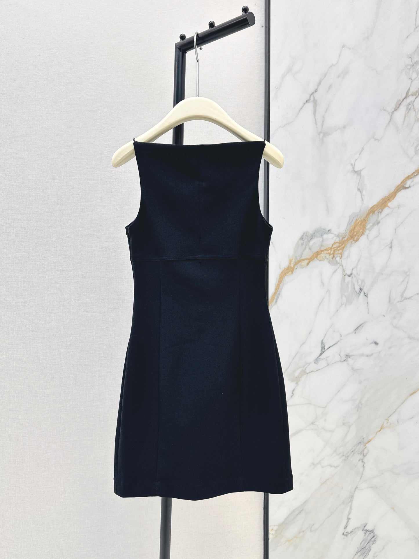 26ss One-shoulder halter dress